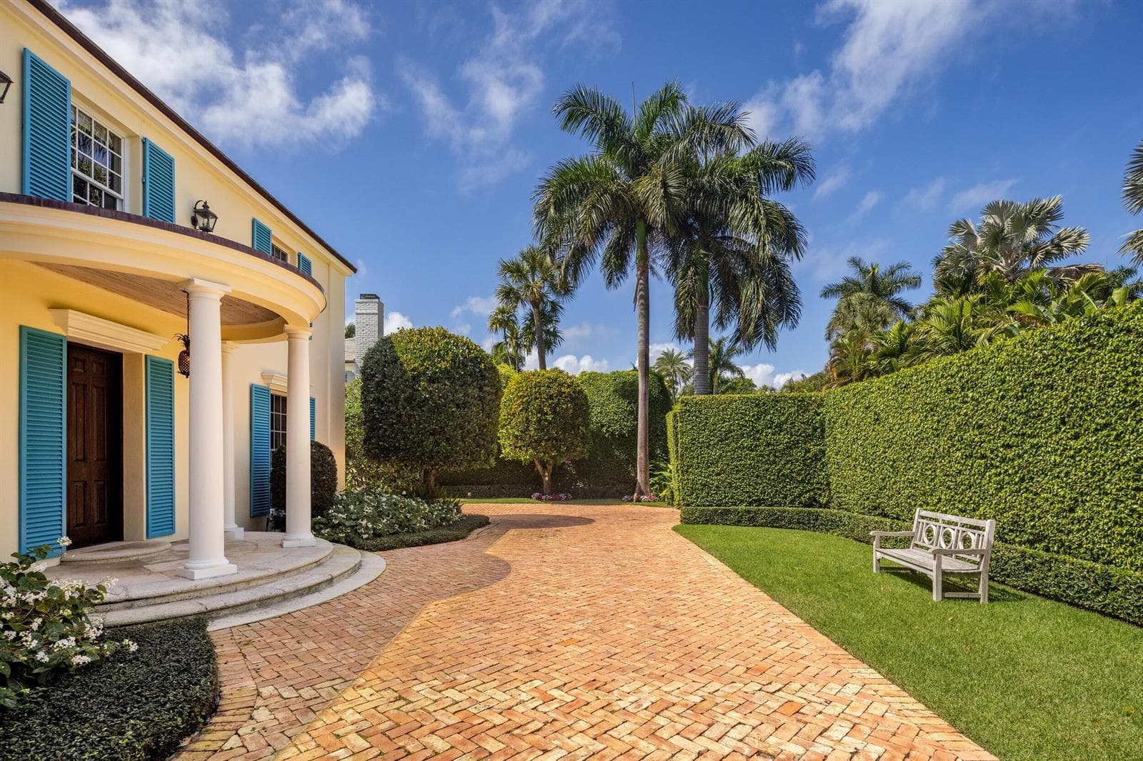246 Emerald Lane, Palm Beach FL 33480 photo 2