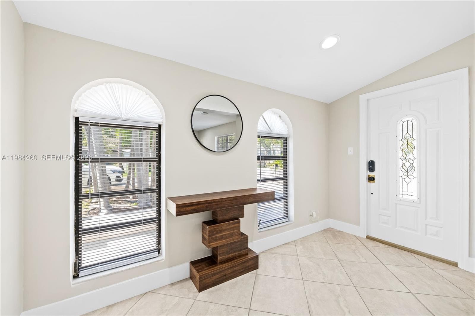 864 NW 16th Ter, Fort Lauderdale FL 33311 photo 2