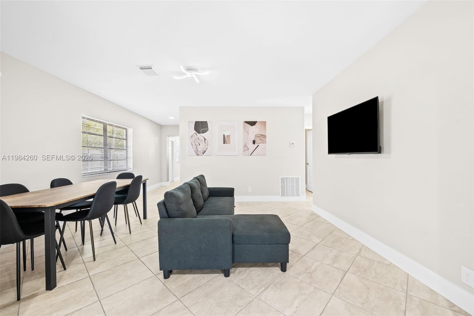 864 NW 16th Ter, Fort Lauderdale FL 33311 photo 4