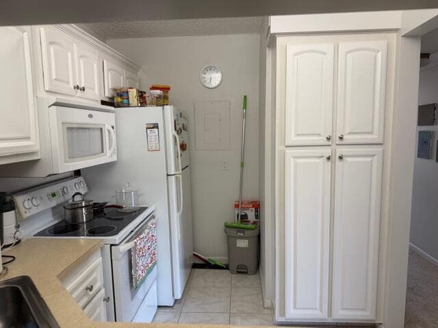 812 Sky Pine Way # D2, FL 33415 photo 4