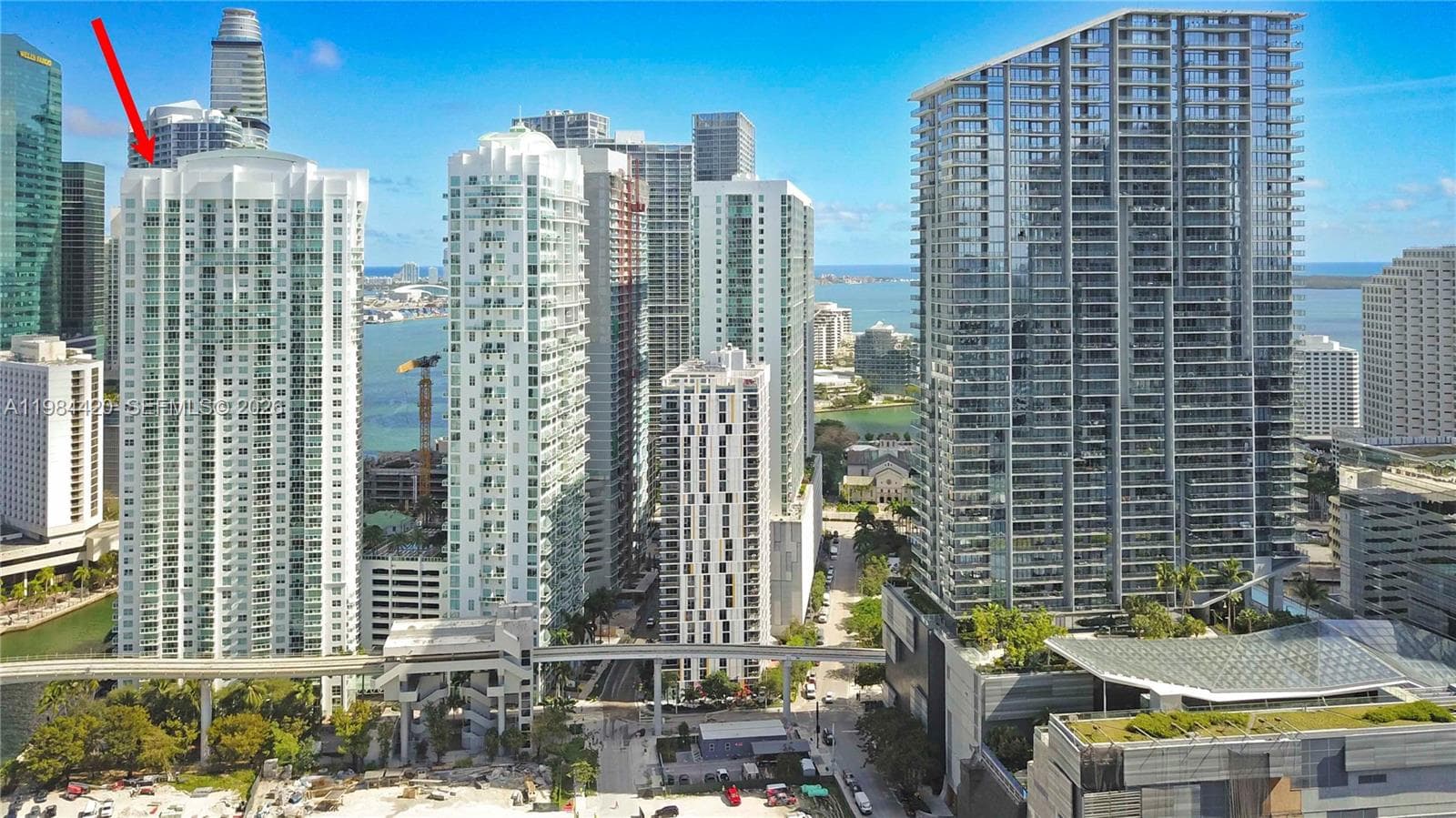 31 SE 5th St # 3916, Miami FL 33131 photo 2