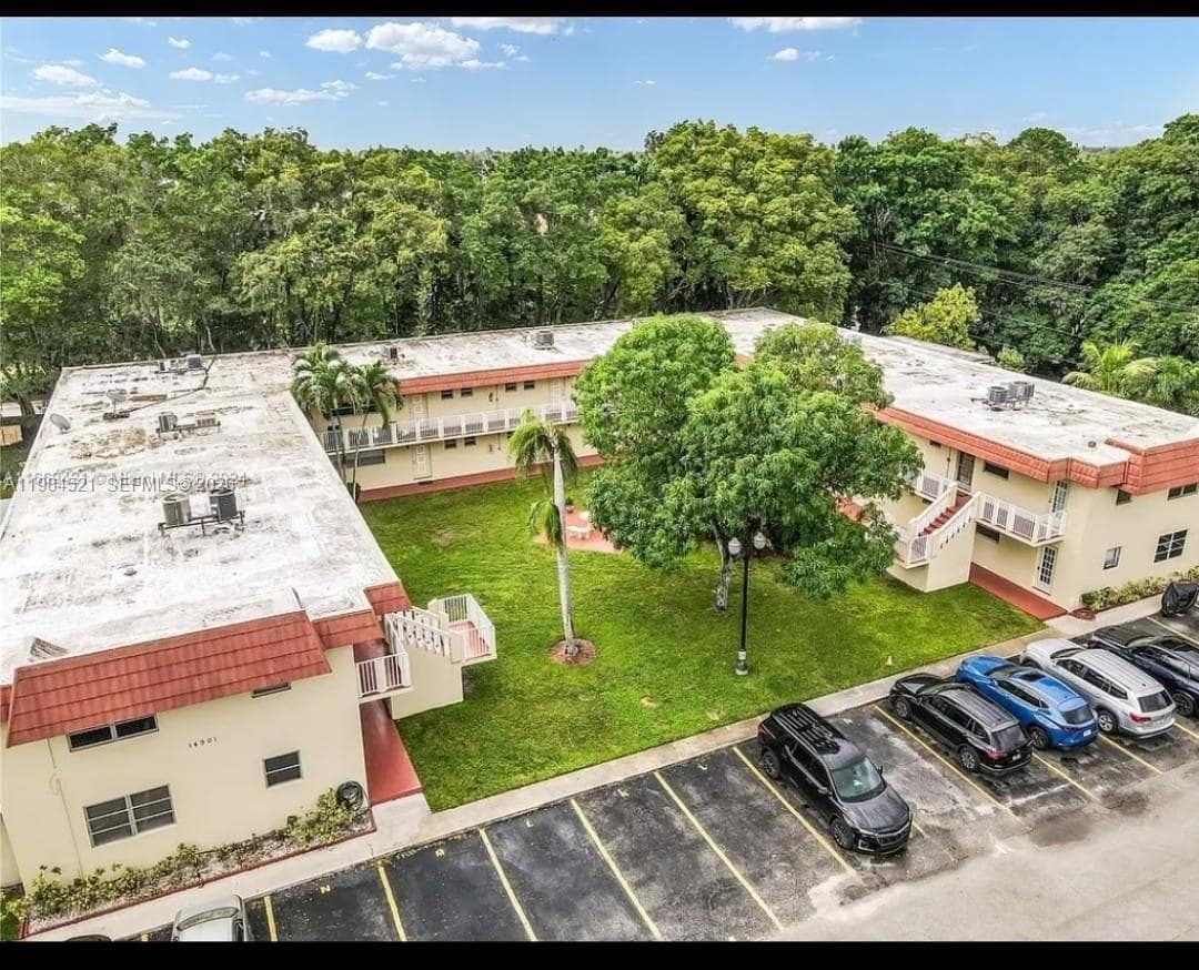 14901 SW 4th St # 14A, Pembroke Pines FL 33027 photo 3