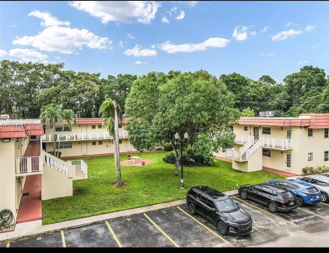 14901 SW 4th St # 14A, Pembroke Pines FL 33027 photo 4