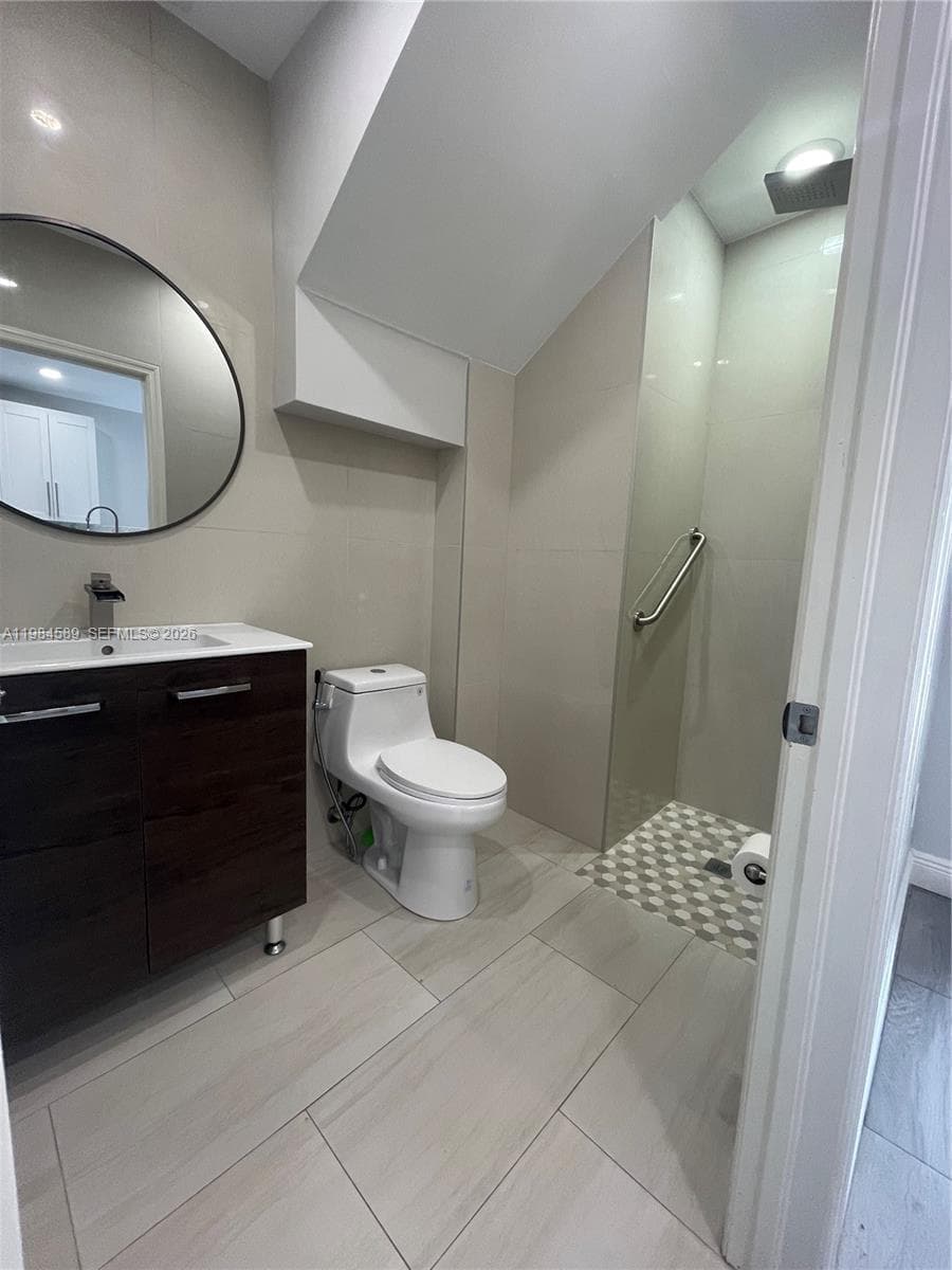 8900 SW 226th Ter, Cutler Bay FL 33190 photo 3