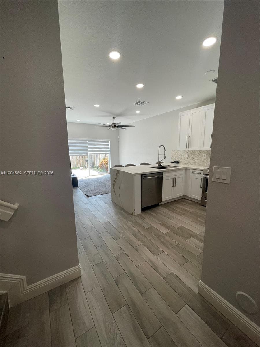 8900 SW 226th Ter, Cutler Bay FL 33190 photo 4