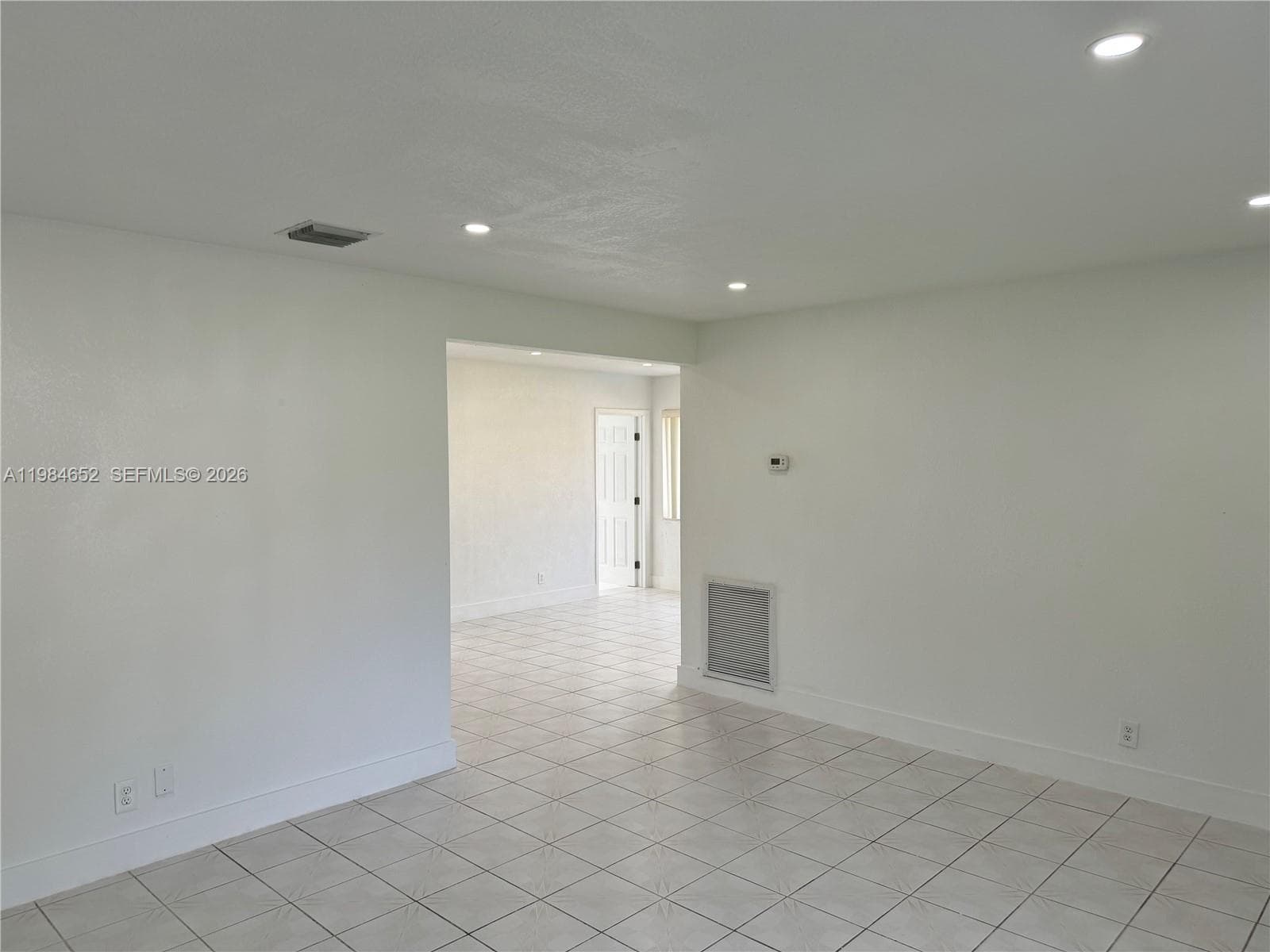 2400 N 57th Way, Hollywood FL 33021 photo 2