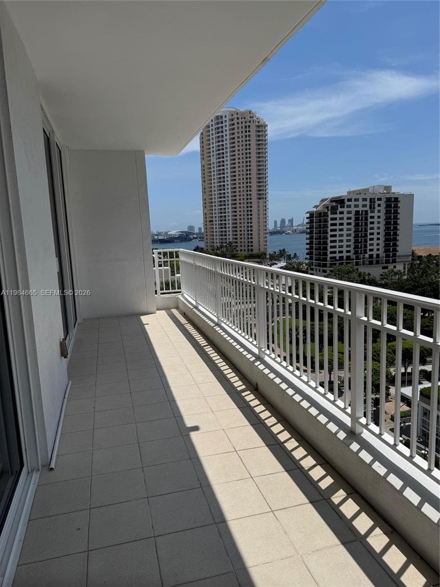 801 Brickell Key Blvd # 1209, Miami FL 33131 photo 2