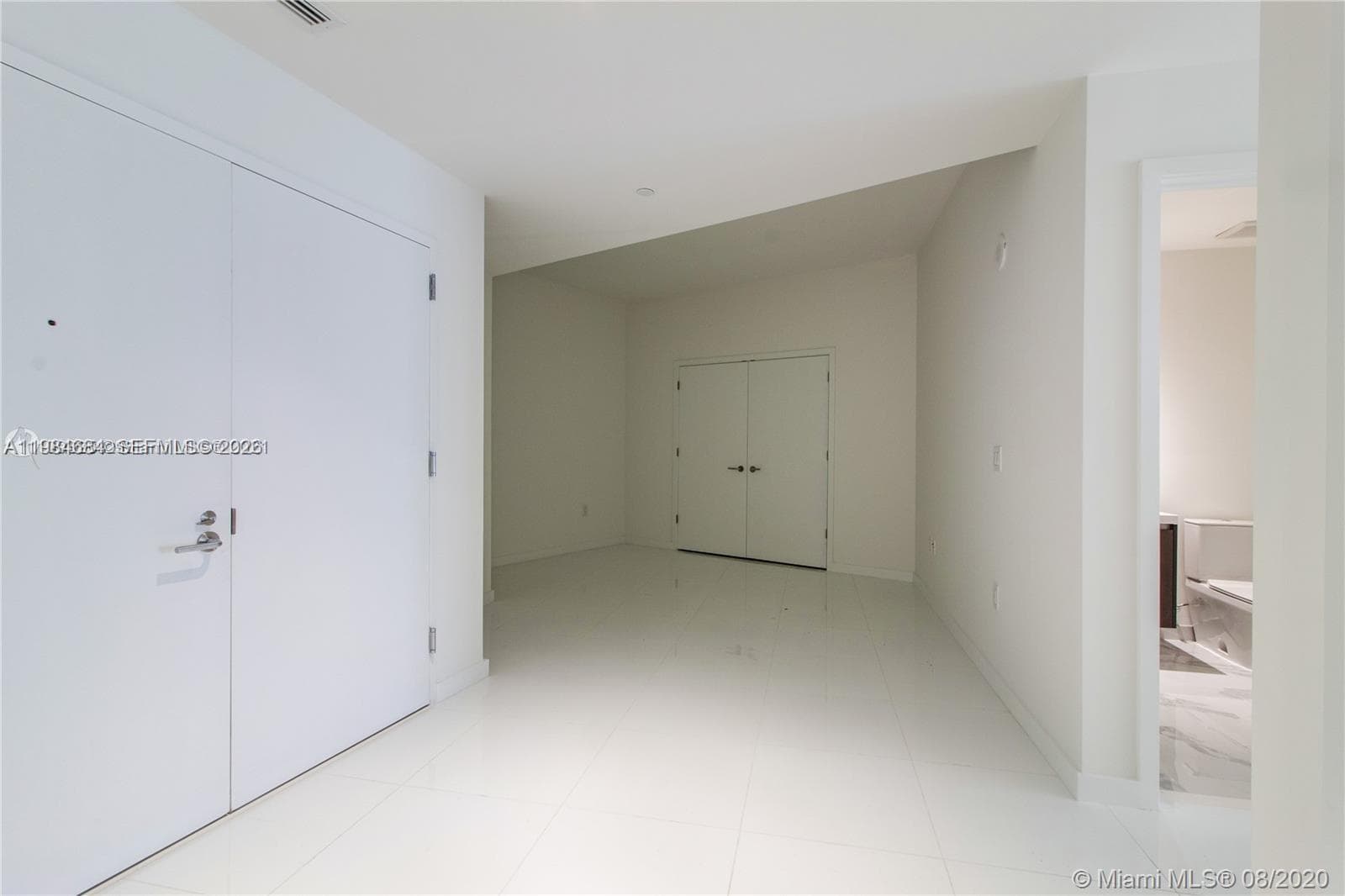 851 NE 1st Ave # 3601, Miami FL 33132 photo 2