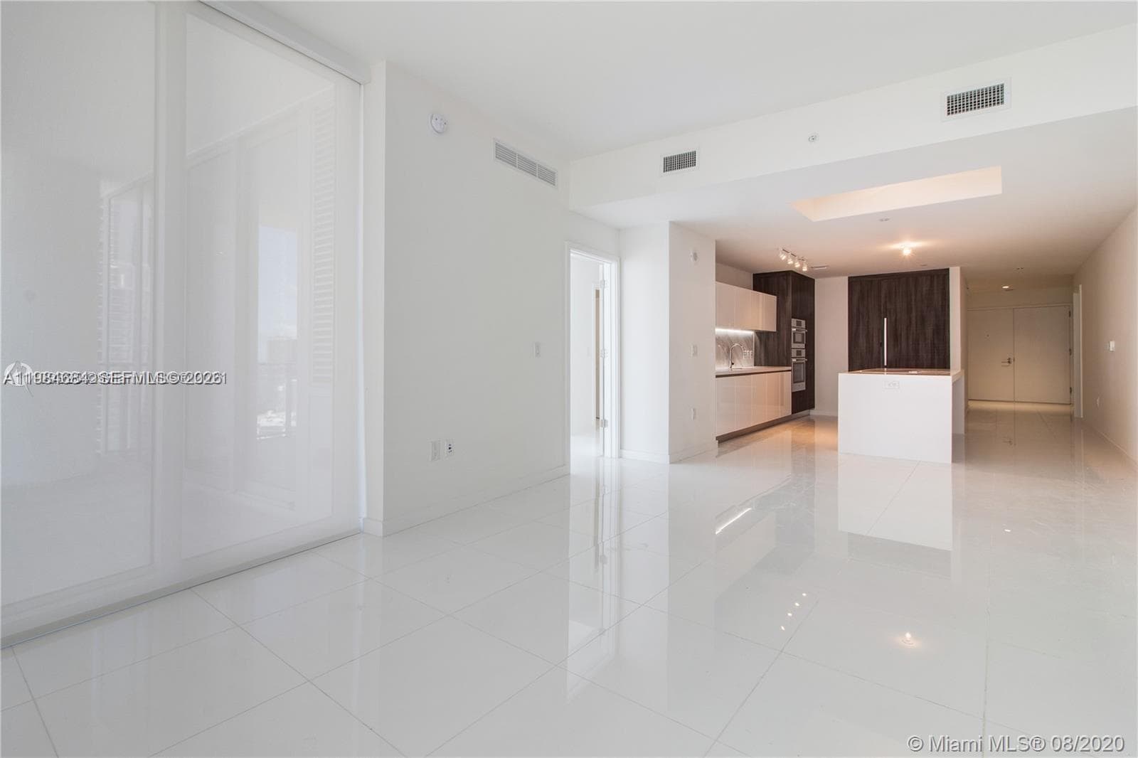 851 NE 1st Ave # 3601, Miami FL 33132 photo 4