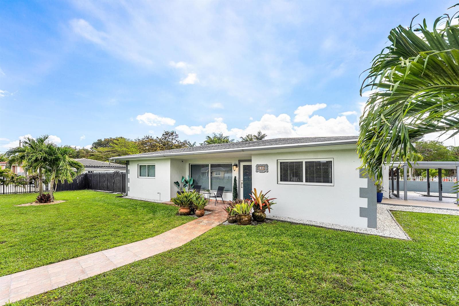 590 NW 126th Street, North Miami FL 33168 photo 2