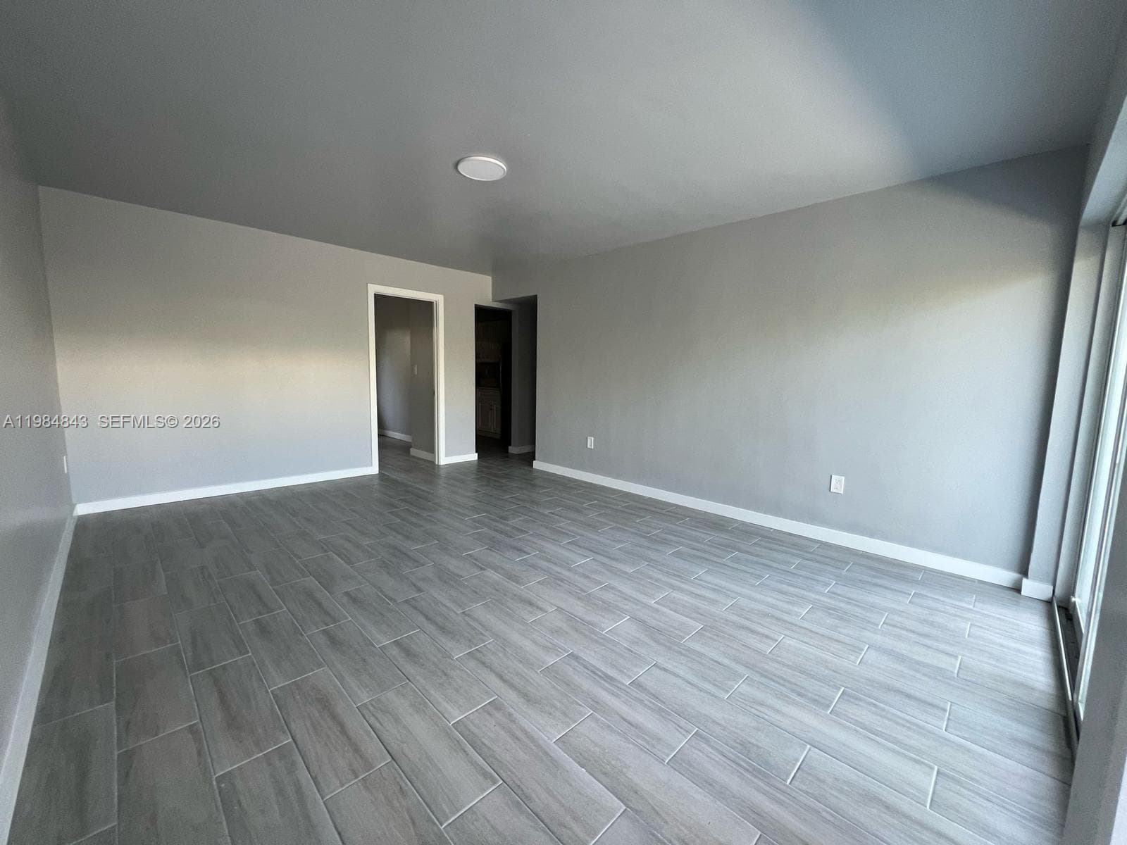 161 NE 117th St, Miami FL 33161 photo 2