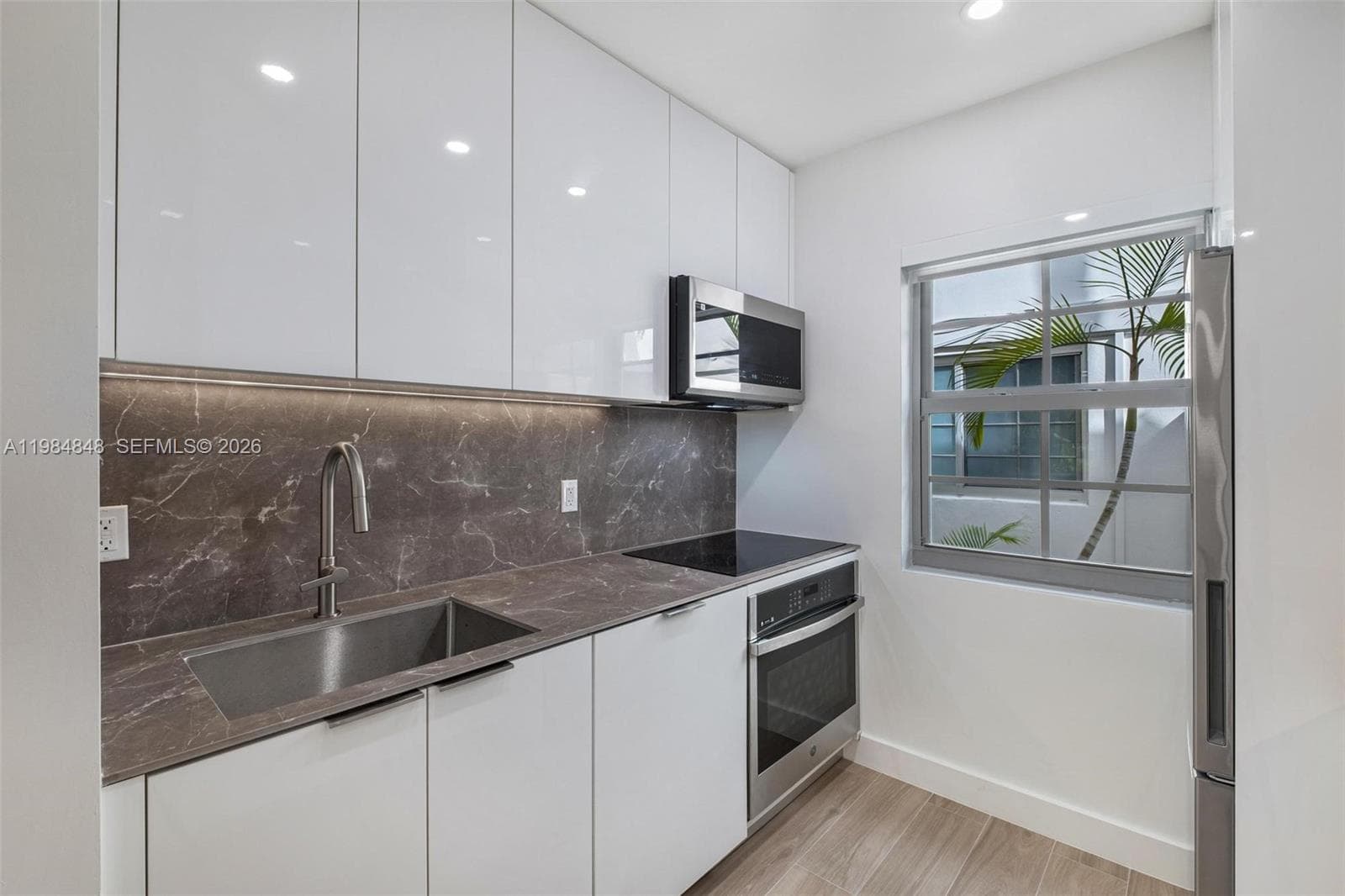 1610 Michigan Ave # 2, Miami Beach FL 33139 photo 2