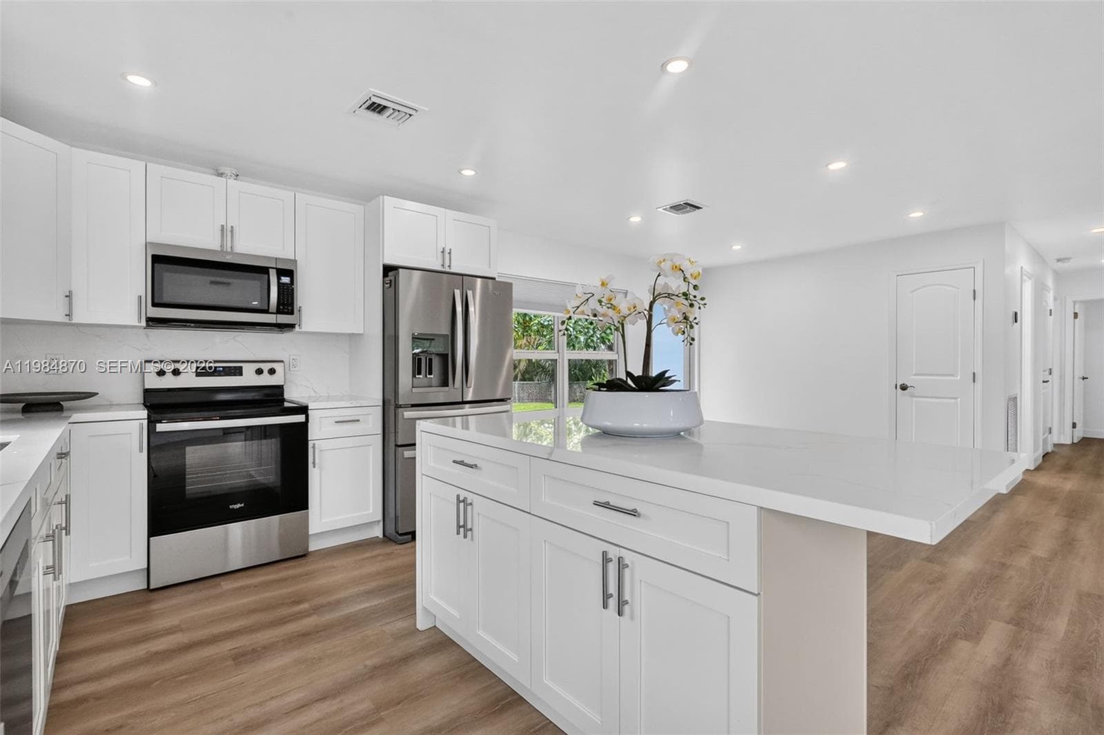 3042 Hayes St, Hollywood FL 33021 photo 2
