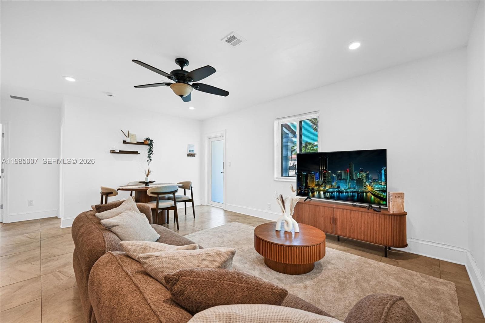 1328 N Andrews Ave, Fort Lauderdale FL 33311 photo 4