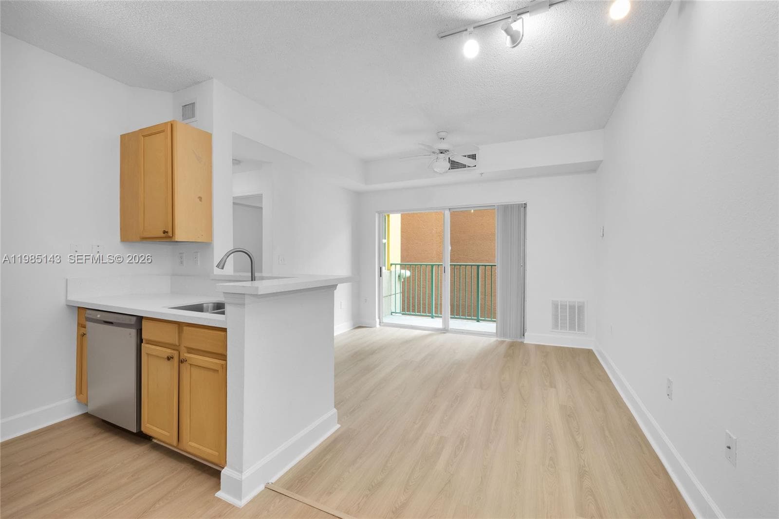 6001 SW 70 Street # 208, South Miami FL 33143 photo 2