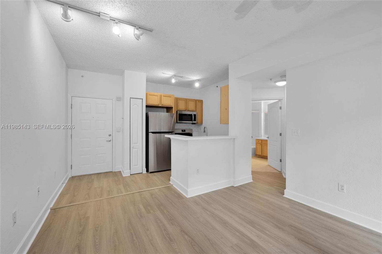 6001 SW 70 Street # 208, South Miami FL 33143 photo 3
