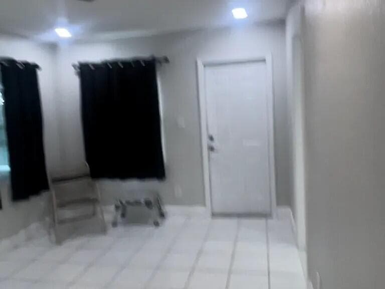 9402 NW 81st Court, Tamarac FL 33321 photo 3