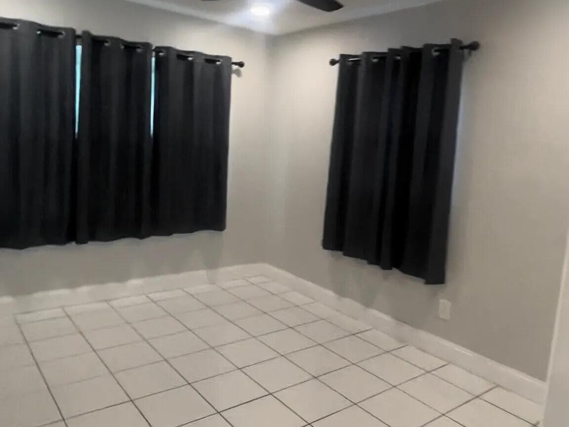 9402 NW 81st Court, Tamarac FL 33321 photo 5
