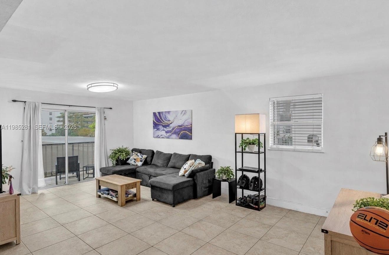 1236 Alton Rd # 304, Miami Beach FL 33139 photo 4