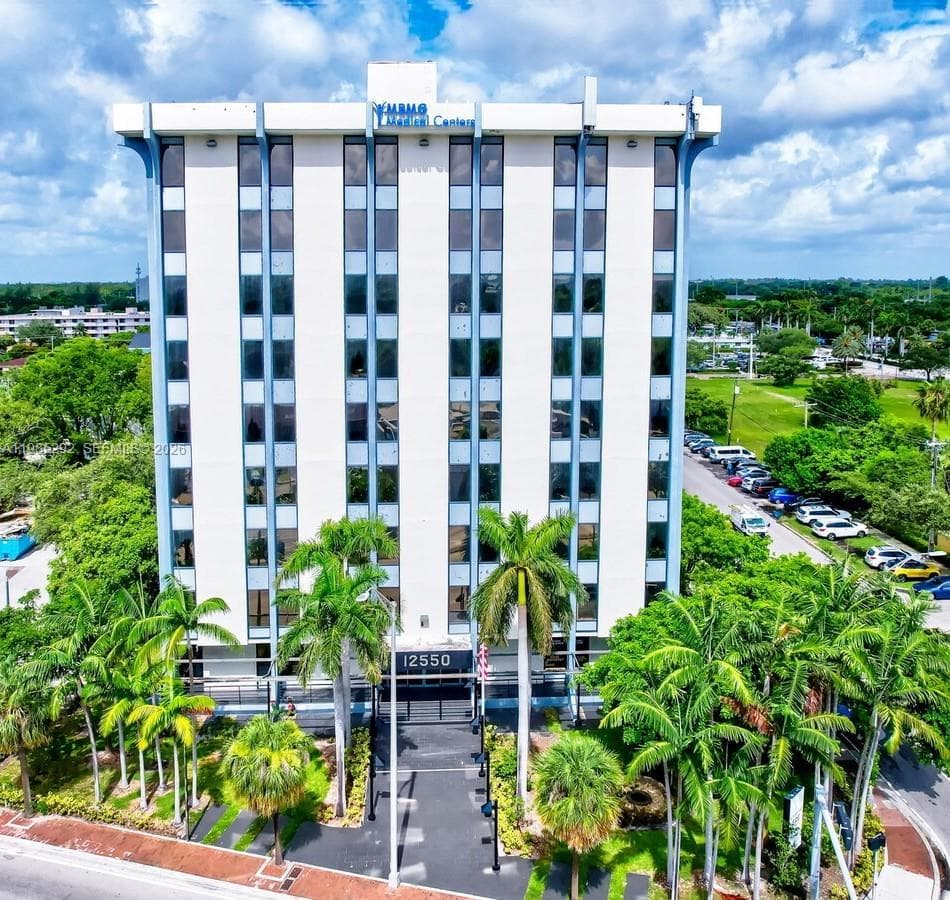 12550 Biscayne Blvd # 213, North Miami FL 33181