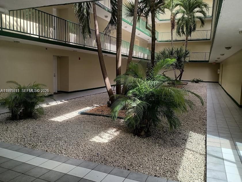 8321 NW 7th St # 307, Miami FL 33126 photo 2
