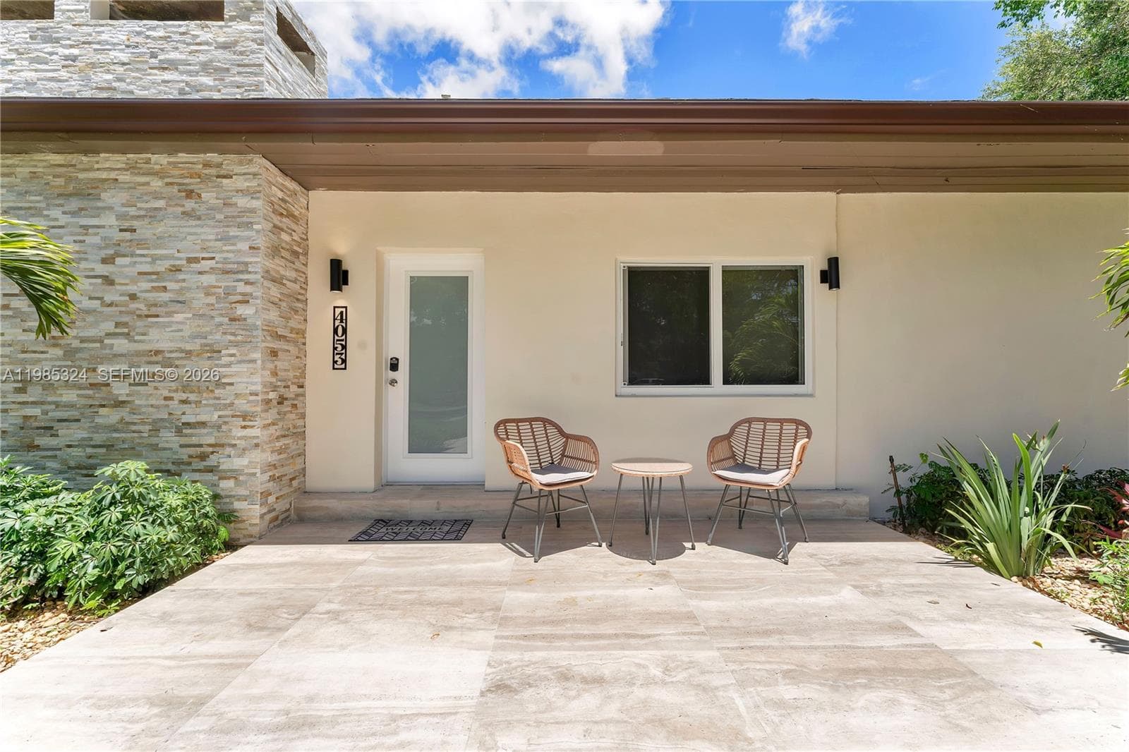 4053 SW 8th St, Plantation FL 33317 photo 2
