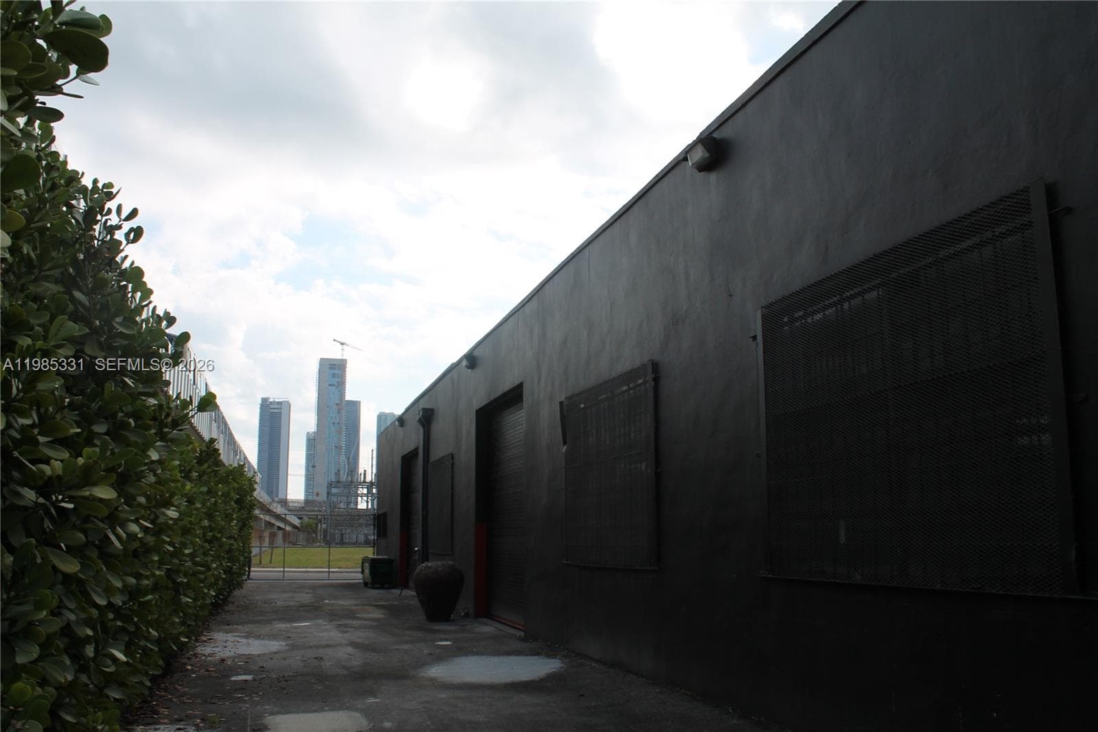 611 NW 11th St, Miami FL 33136 photo 4
