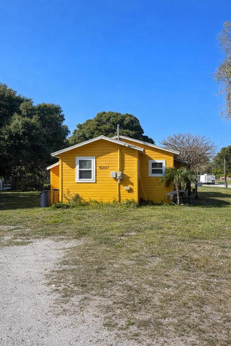 2206 Delaware Avenue, Fort Pierce FL 34950 photo 2
