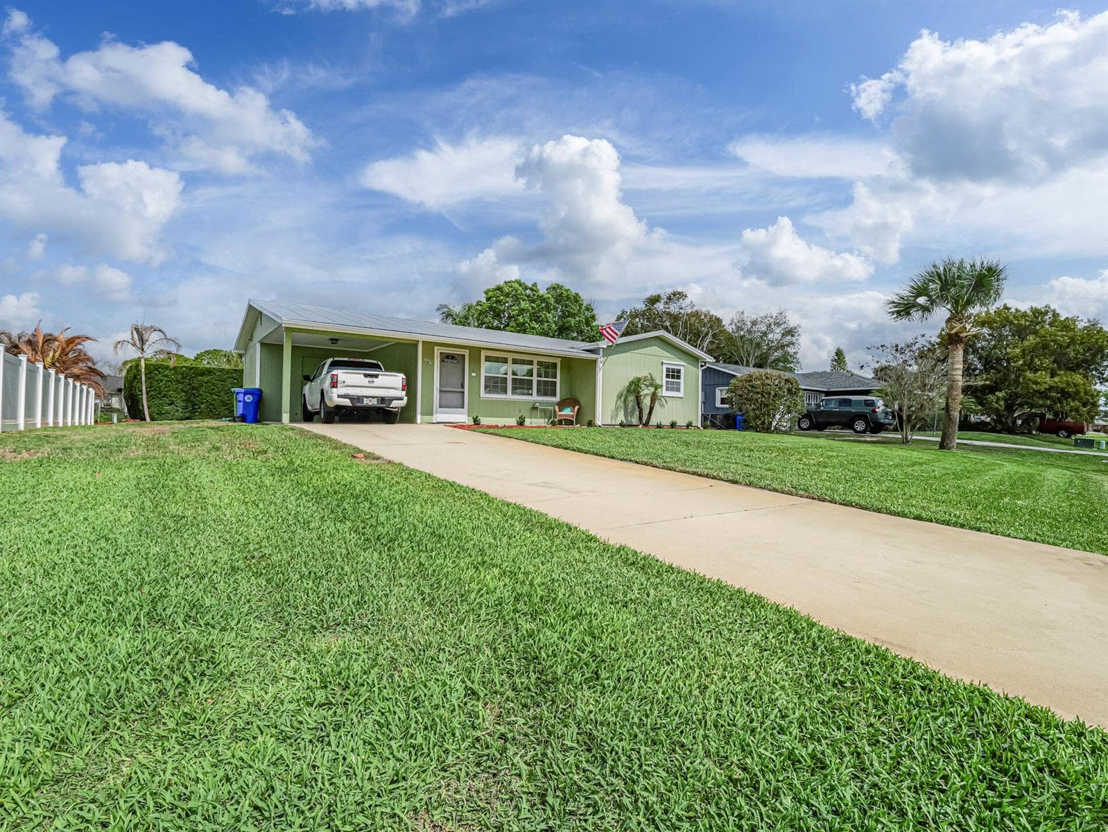 573 Autumn Terrace, Sebastian FL 32958 photo 3