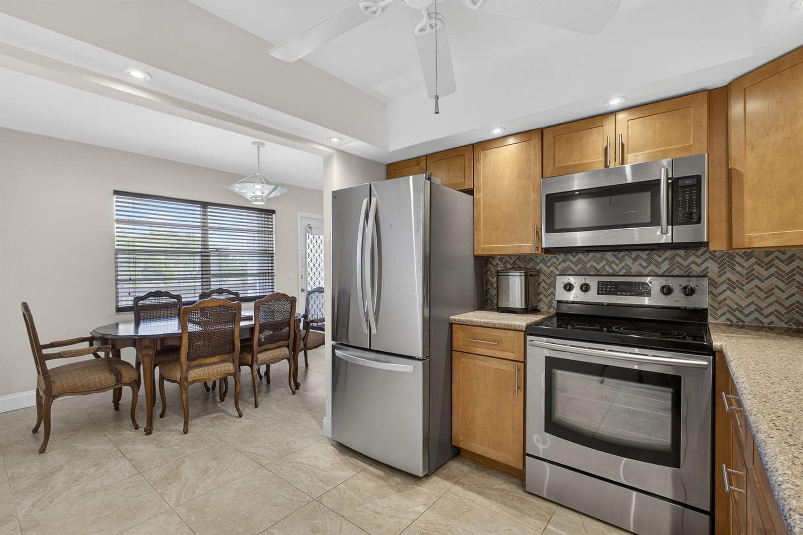 361 Wellington J, West Palm Beach FL 33417 photo 4