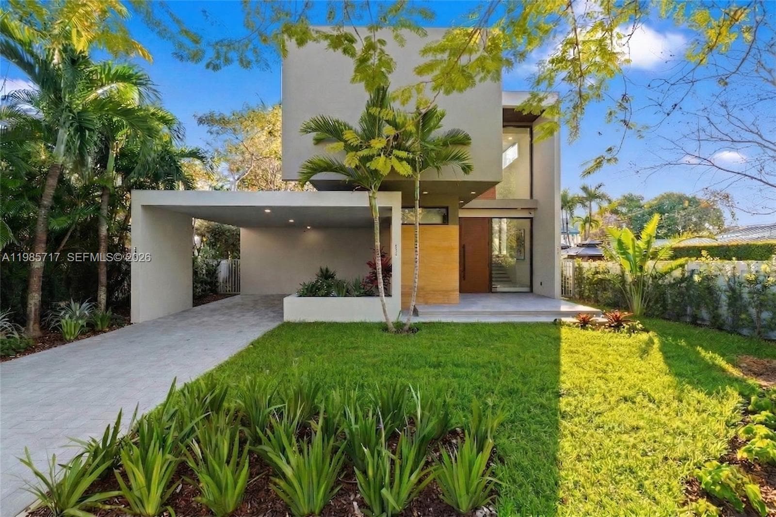 234 SW 22nd Rd, Miami, FL 33129 photo 2