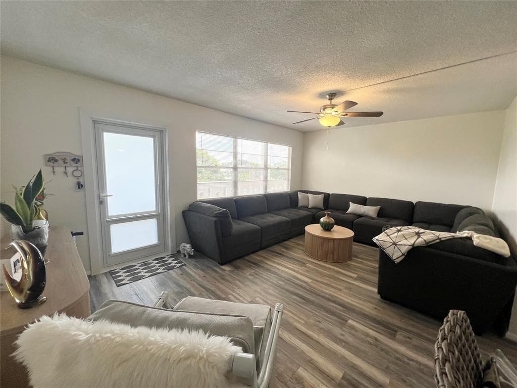 410 Grantham A # 410, Deerfield Beach FL 33442 photo 2