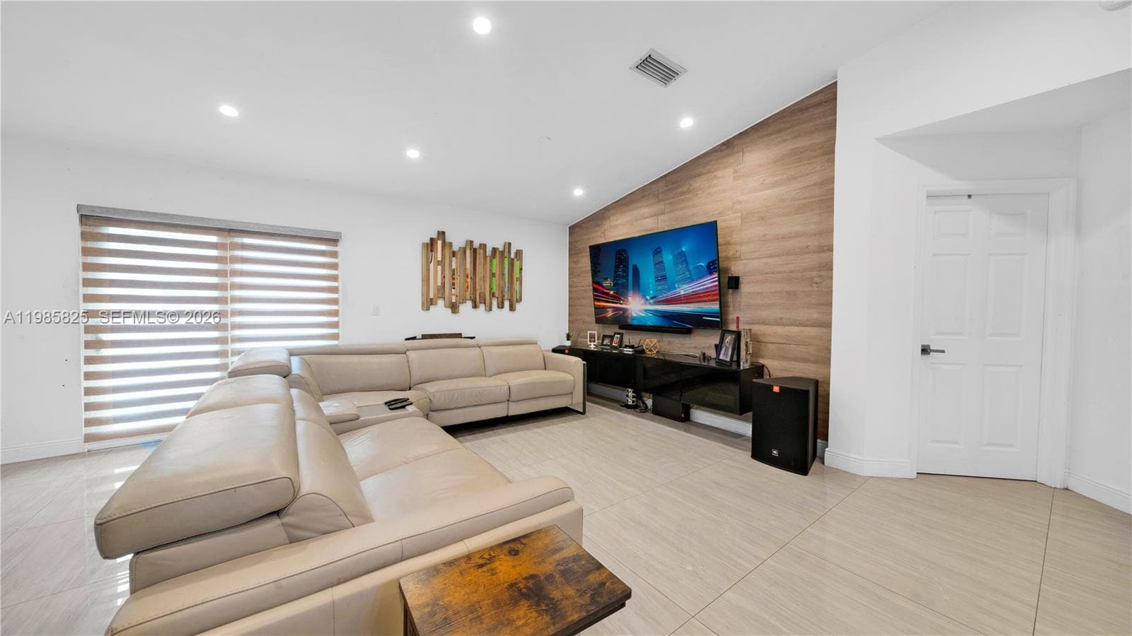 16898 Crestview Ln, Weston FL 33326 photo 5