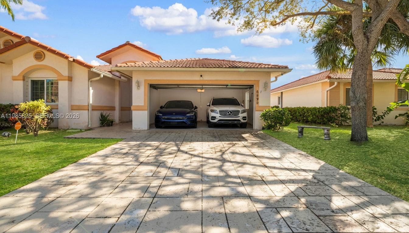 16898 Crestview Ln, Weston FL 33326 photo 4