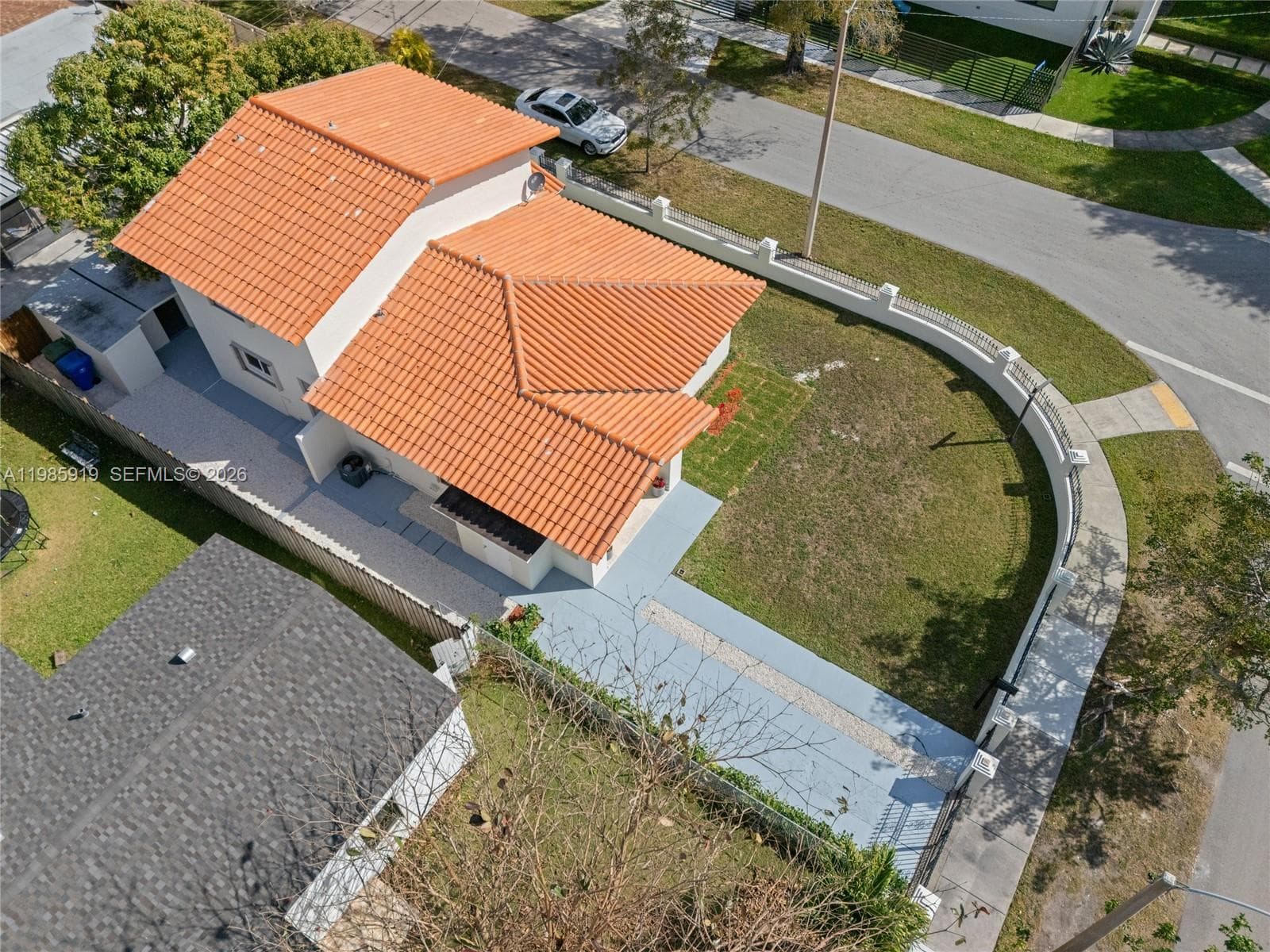 5251 SW 6th St, Miami FL 33134 photo 2