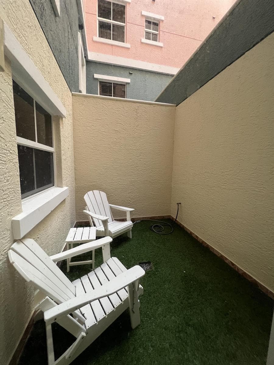 2051 SE 3rd Street, Deerfield Beach FL 33441 photo 5