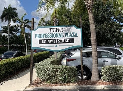 151 NW 11th St # W301, Homestead FL 33030 photo 3