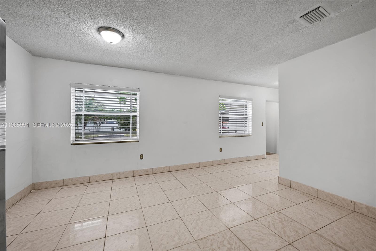 210 E 59th St, Hialeah, FL 33013 photo 5
