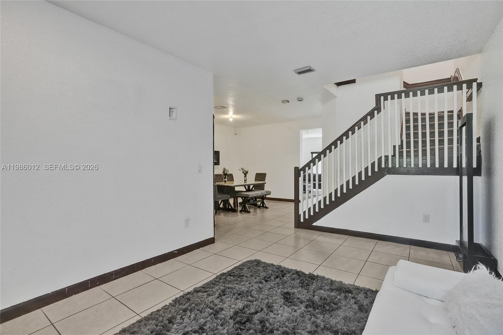 408 NE 212th Ter, Miami FL 33179 photo 3