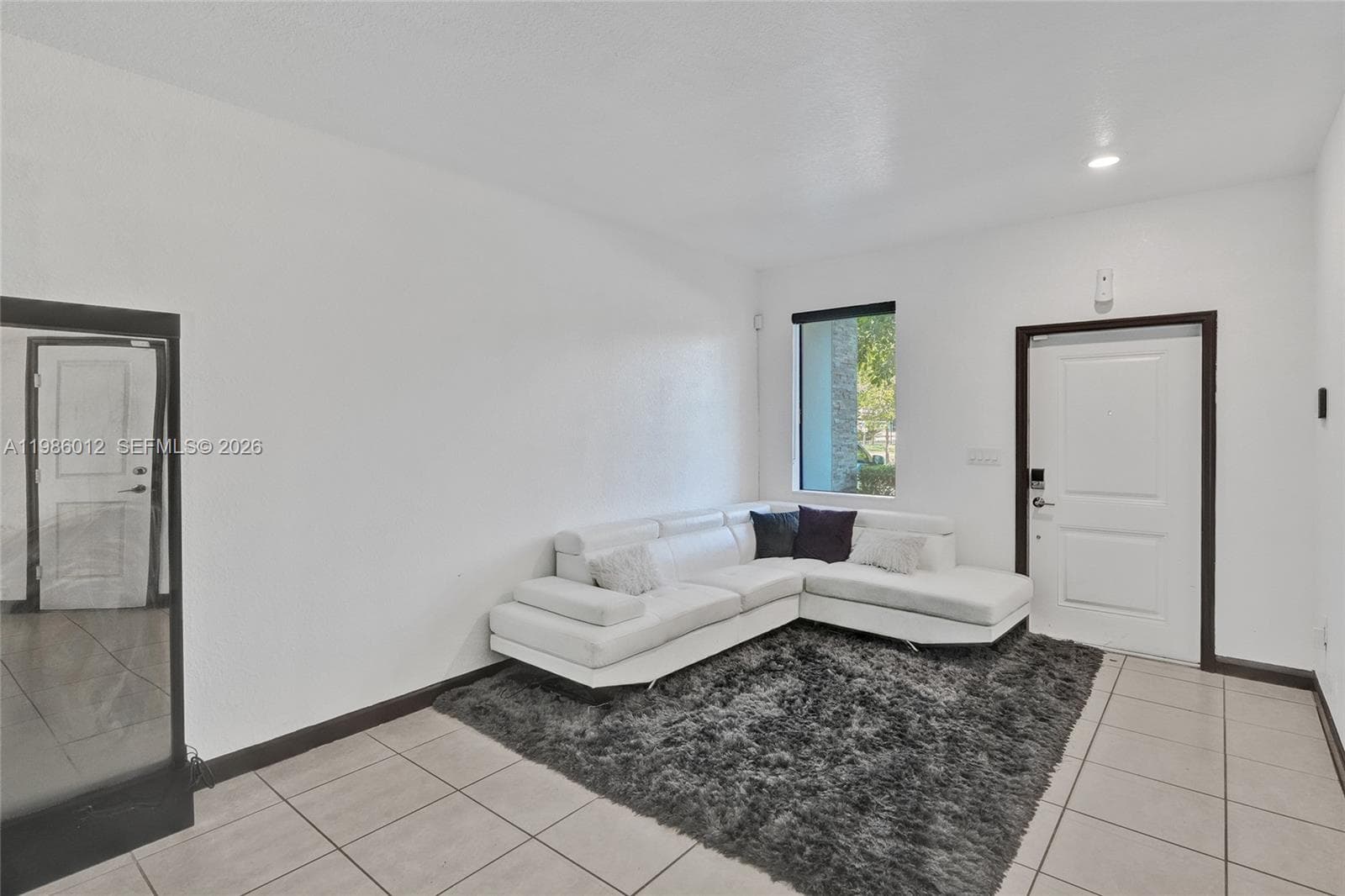 408 NE 212th Ter, Miami FL 33179 photo 5