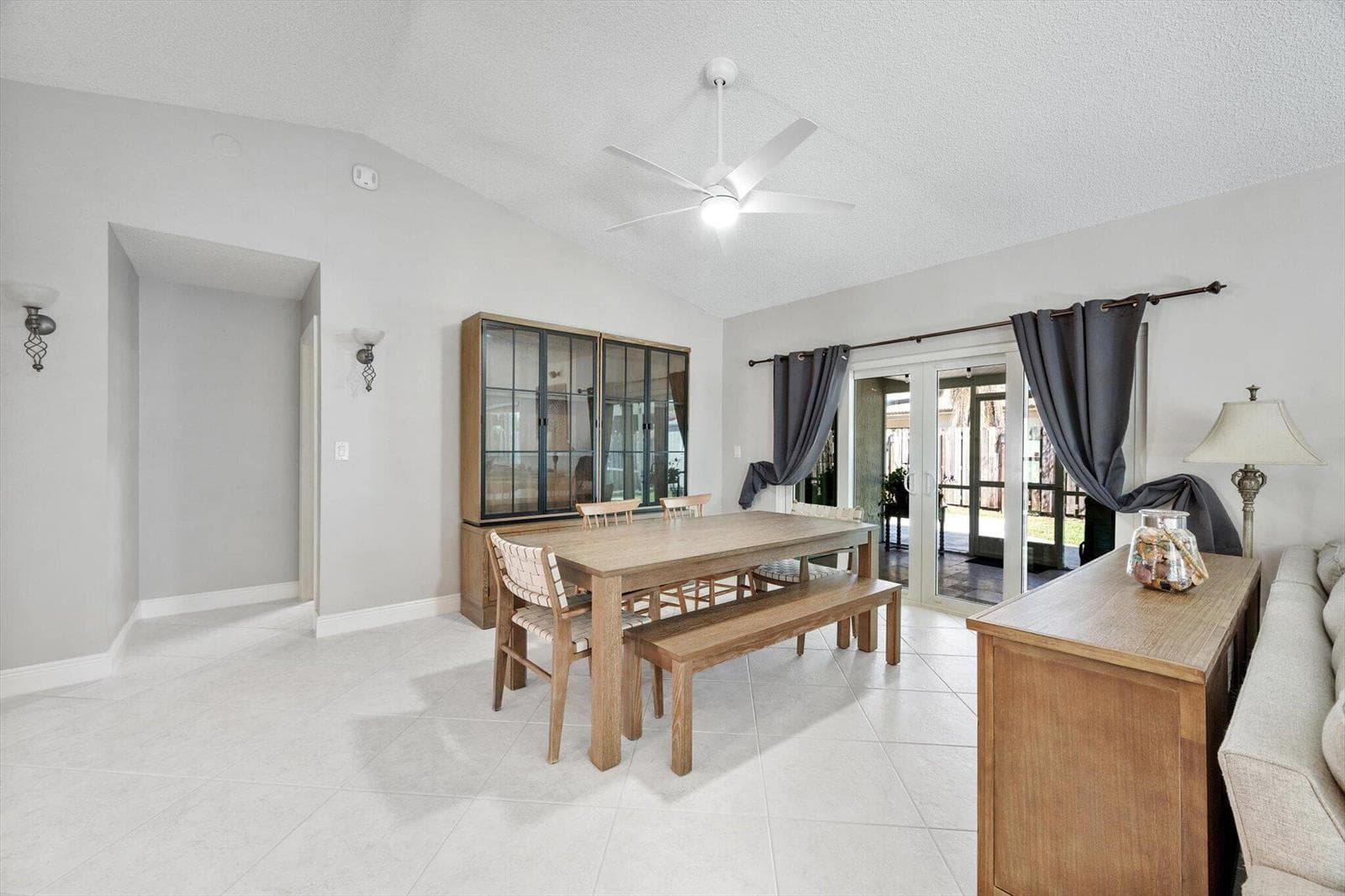 15541 Dover Court, Davie FL 33331 photo 4