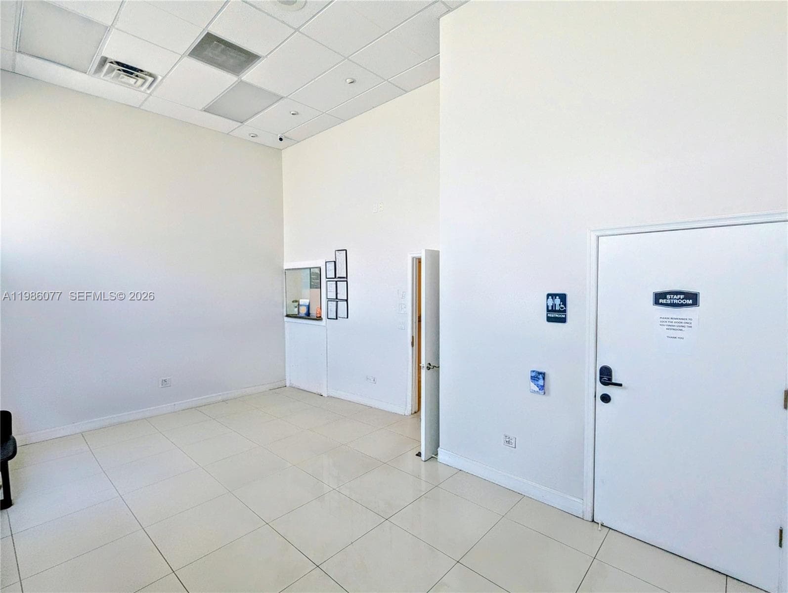 1100 W Oakland Park Blvd # 3, Wilton Manors FL 33311 photo 3