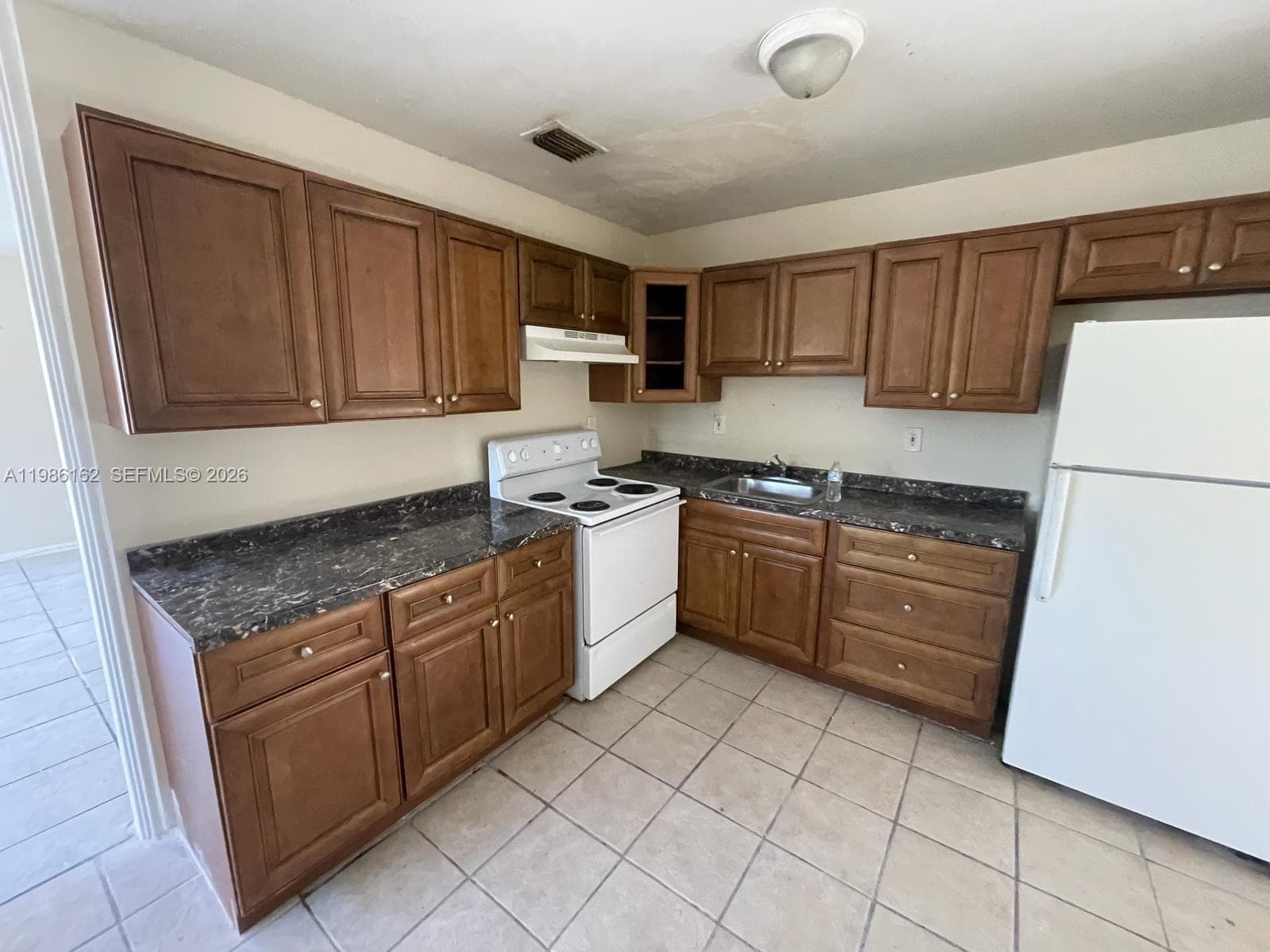 1941 NW 152nd Ter, Miami Gardens FL 33054 photo 2