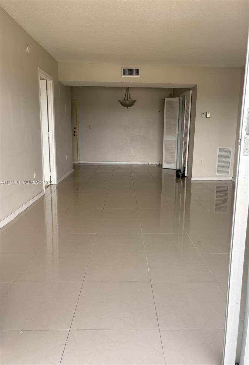4164 Inverrary Dr # 913, Lauderhill FL 33319 photo 5