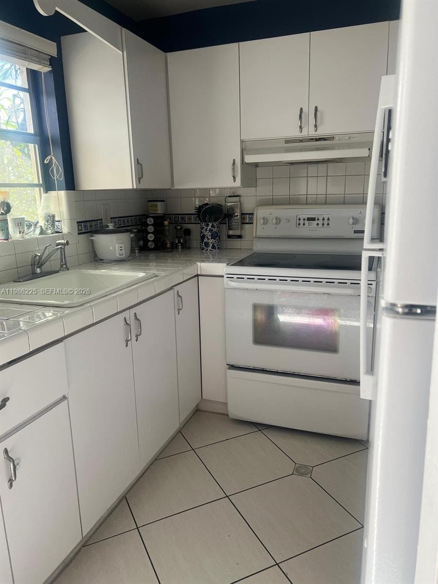 6620 W 2nd Ct # 407, Hialeah FL 33012 photo 3