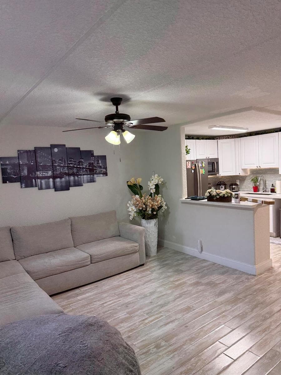2000 Springdale Boulevard # 108, Palm Springs FL 33461 photo 2