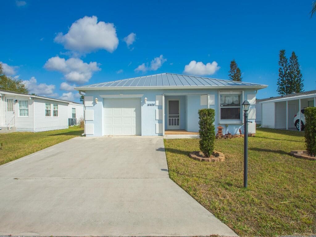 14464 Isla Flores Avenue, Fort Pierce FL 34951 photo 2