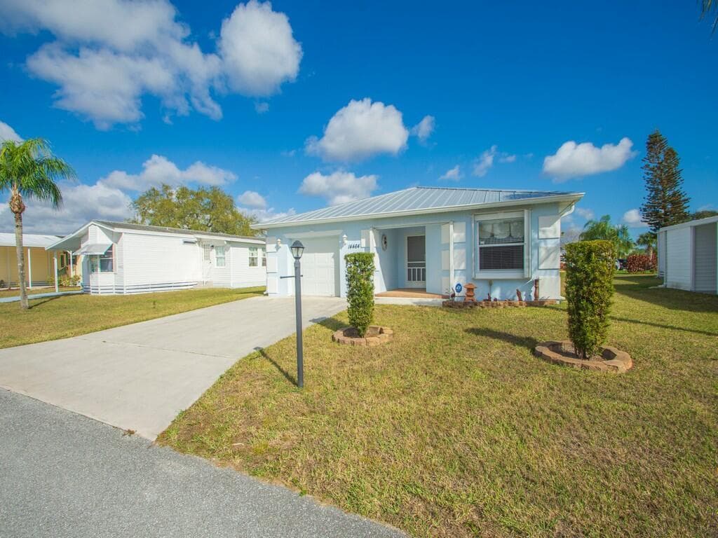 14464 Isla Flores Avenue, Fort Pierce FL 34951 photo 4