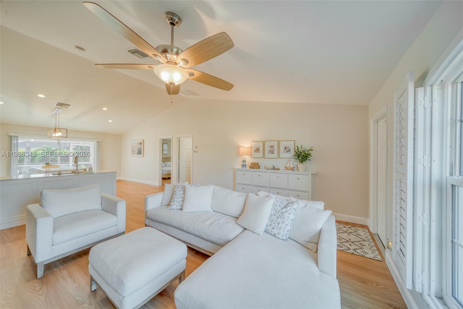 2847 SW 26th Pl, Cape Coral FL 33914 photo 2