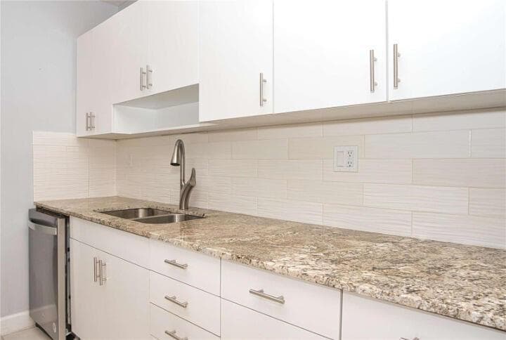 19355 Turnberry Way # 3d, Miami FL 33180 photo 3